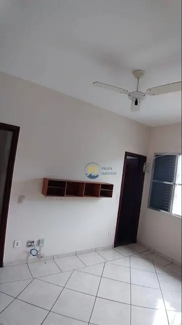 Casa com 4 quartos à venda, 670m2 em Canto do Forte, Praia Grande - SP - imagem 4 Foto 4 de Casa com 4 quartos à venda, 670m2 em Canto do Forte, Praia Grande - SP