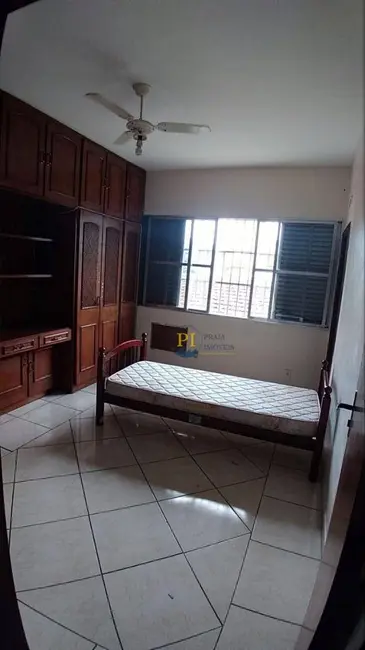 Casa com 4 quartos à venda, 670m2 em Canto do Forte, Praia Grande - SP - imagem 9 Foto 9 de Casa com 4 quartos à venda, 670m2 em Canto do Forte, Praia Grande - SP