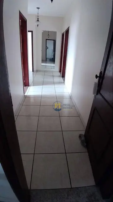 Casa com 4 quartos à venda, 670m2 em Canto do Forte, Praia Grande - SP - imagem 3 Foto 3 de Casa com 4 quartos à venda, 670m2 em Canto do Forte, Praia Grande - SP