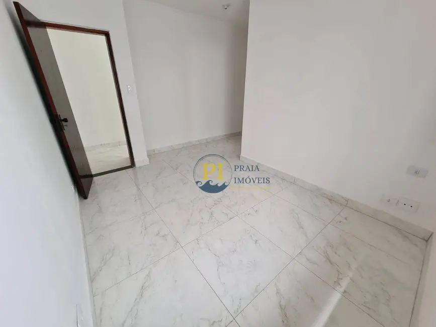 Foto 2 de Casa com 3 quartos à venda, 160m2 em Canto do Forte, Praia Grande - SP