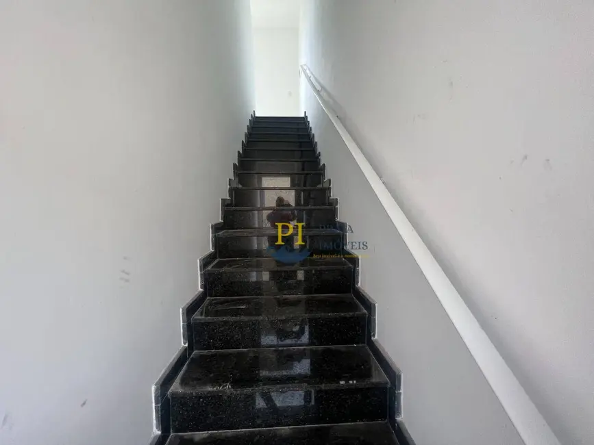 Foto 3 de Casa de Condomínio com 2 quartos à venda, 150m2 em Aviação, Praia Grande - SP