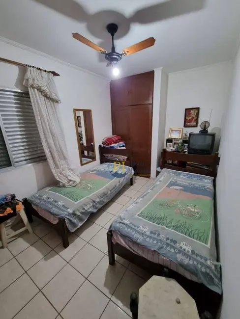 Apartamento com 2 quartos à venda, 60m2 em Praia Grande - SP - imagem 9 Foto 9 de Apartamento com 2 quartos à venda, 60m2 em Praia Grande - SP