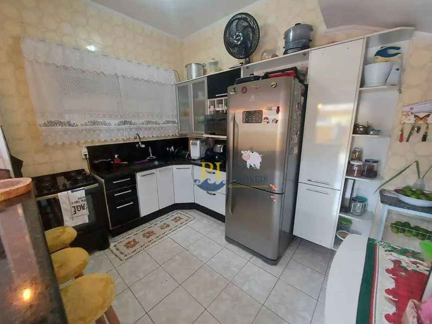 Casa com 3 quartos à venda, 110m2 em Praia Grande - SP - imagem 6 Foto 6 de Casa com 3 quartos à venda, 110m2 em Praia Grande - SP