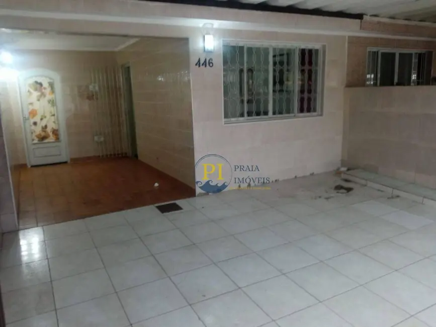 Casa com 2 quartos à venda, 115m2 em Praia Grande - SP - imagem 1 Foto 1 de Casa com 2 quartos à venda, 115m2 em Praia Grande - SP