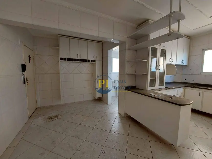 Apartamento com 3 quartos à venda, 117m2 em Tupi, Praia Grande - SP - imagem 8 Foto 8 de Apartamento com 3 quartos à venda, 117m2 em Tupi, Praia Grande - SP