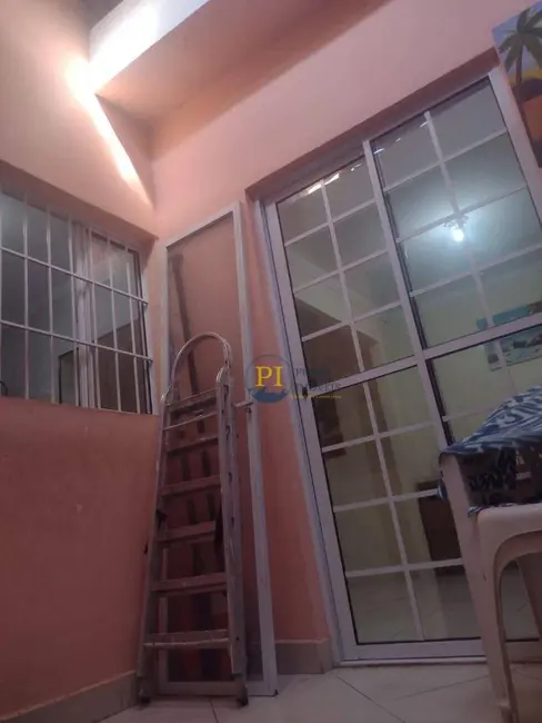 Foto 7 de Casa com 2 quartos à venda, 161m2 em Praia Grande - SP