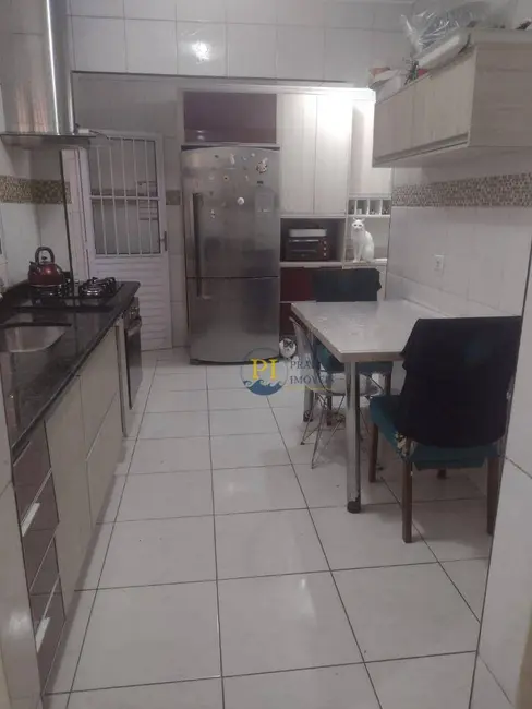 Foto 8 de Casa com 2 quartos à venda, 161m2 em Praia Grande - SP