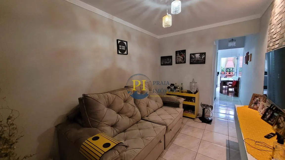 Foto 2 de Casa com 2 quartos à venda, 70m2 em Vila Sônia, Praia Grande - SP