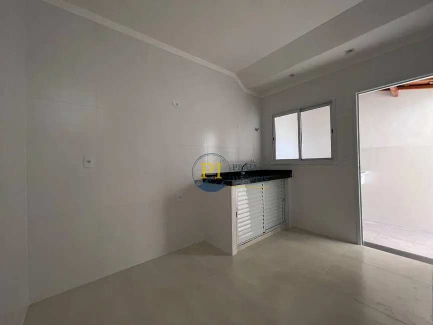 Foto 3 de Casa de Condomínio com 2 quartos à venda, 60m2 em Caiçara, Praia Grande - SP