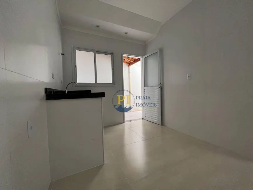 Foto 4 de Casa de Condomínio com 2 quartos à venda, 50m2 em Caiçara, Praia Grande - SP