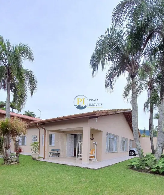 Casa com 3 quartos à venda, 430m2 em Praia Grande - SP - imagem 5 Foto 5 de Casa com 3 quartos à venda, 430m2 em Praia Grande - SP