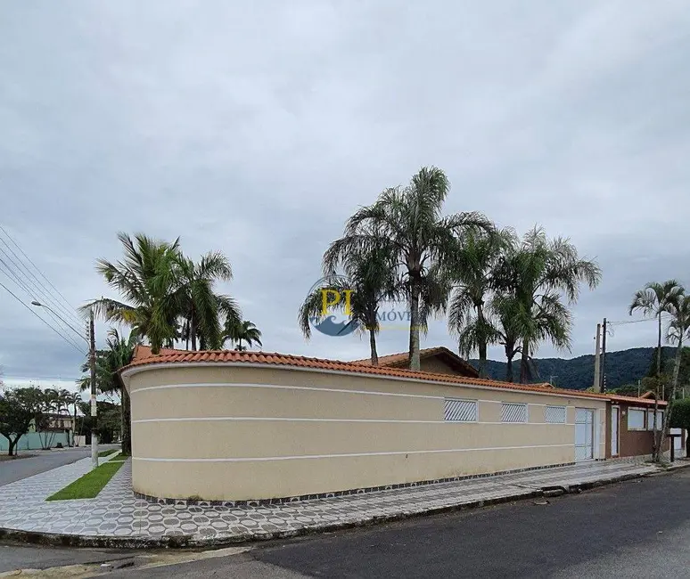 Casa com 3 quartos à venda, 430m2 em Praia Grande - SP - imagem 1 Foto 1 de Casa com 3 quartos à venda, 430m2 em Praia Grande - SP