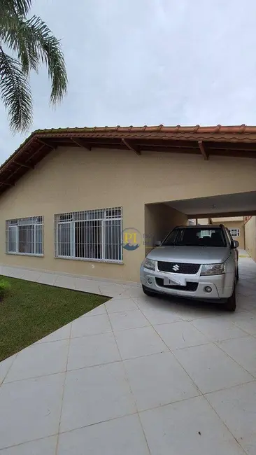 Casa com 3 quartos à venda, 430m2 em Praia Grande - SP - imagem 4 Foto 4 de Casa com 3 quartos à venda, 430m2 em Praia Grande - SP