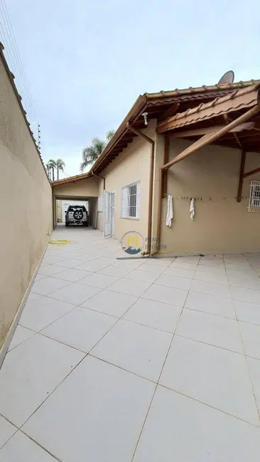 Casa com 3 quartos à venda, 430m2 em Praia Grande - SP - imagem 8 Foto 8 de Casa com 3 quartos à venda, 430m2 em Praia Grande - SP