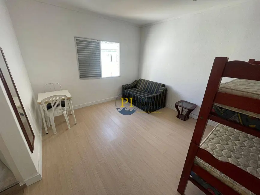 Foto 4 de Kitnet com 1 quarto à venda, 25m2 em Guilhermina, Praia Grande - SP