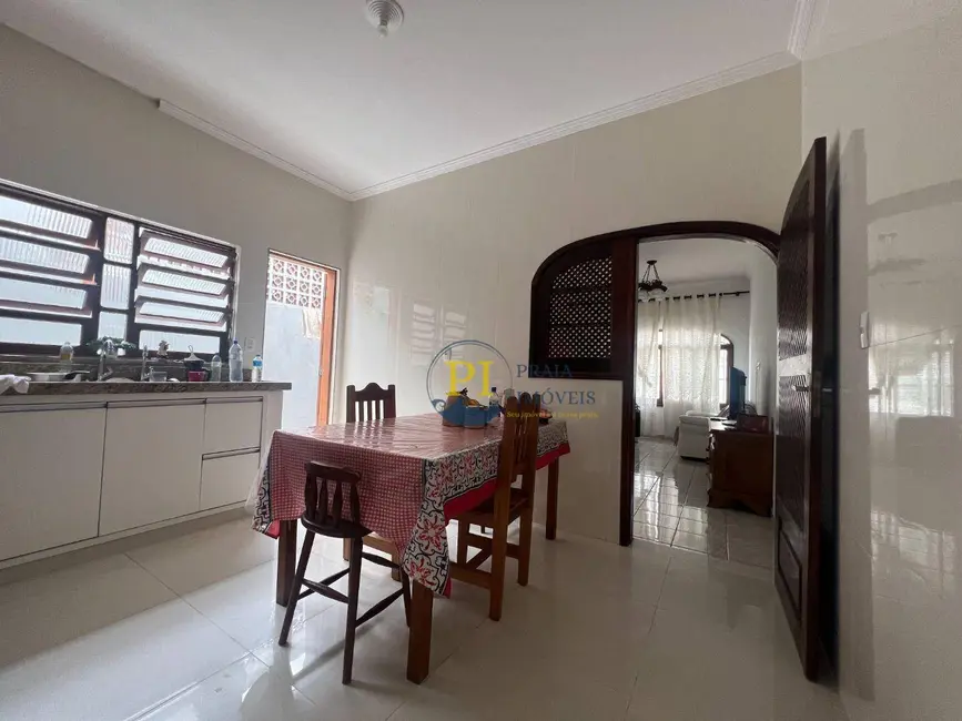 Foto 9 de Casa com 2 quartos à venda, 89m2 em Tupi, Praia Grande - SP
