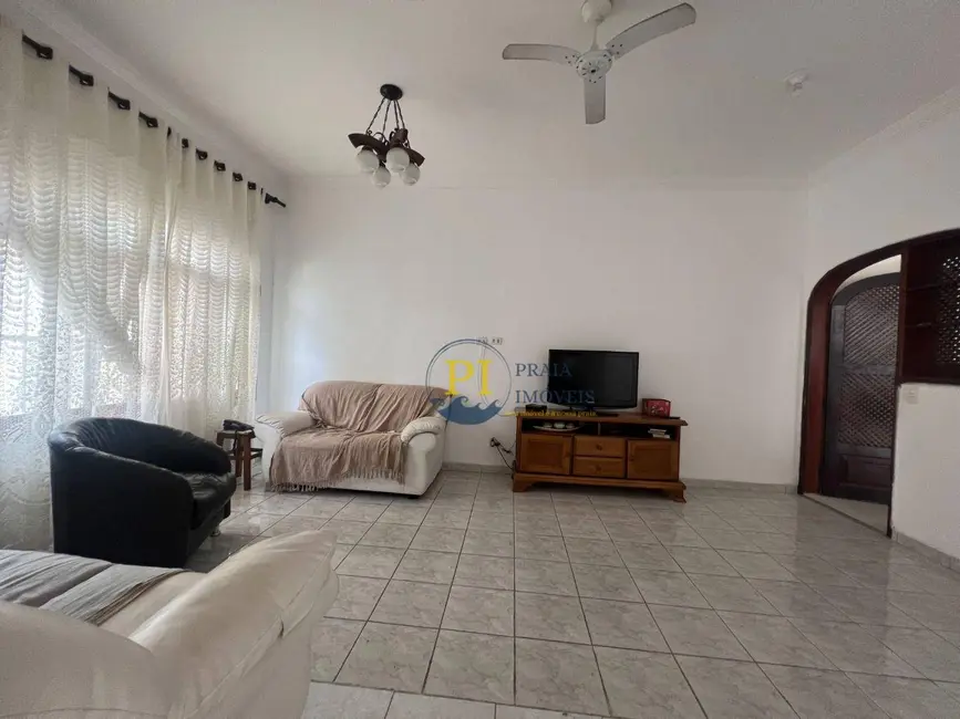Foto 3 de Casa com 2 quartos à venda, 89m2 em Tupi, Praia Grande - SP