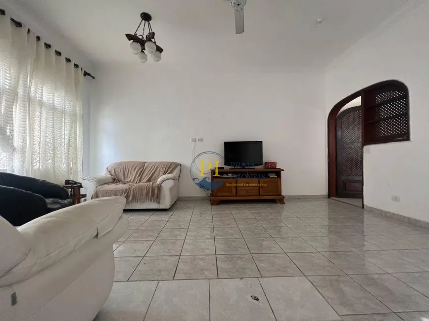 Foto 2 de Casa com 2 quartos à venda, 89m2 em Tupi, Praia Grande - SP