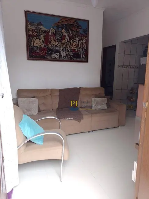 Foto 2 de Casa com 2 quartos à venda em Caiçara, Praia Grande - SP