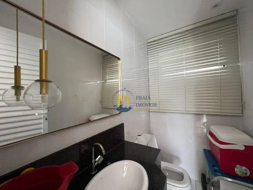 Casa com 3 quartos à venda, 360m2 em Canto do Forte, Praia Grande - SP - imagem 5 Foto 5 de Casa com 3 quartos à venda, 360m2 em Canto do Forte, Praia Grande - SP
