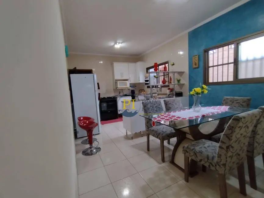Foto 8 de Casa com 3 quartos à venda, 106m2 em Canto do Forte, Praia Grande - SP
