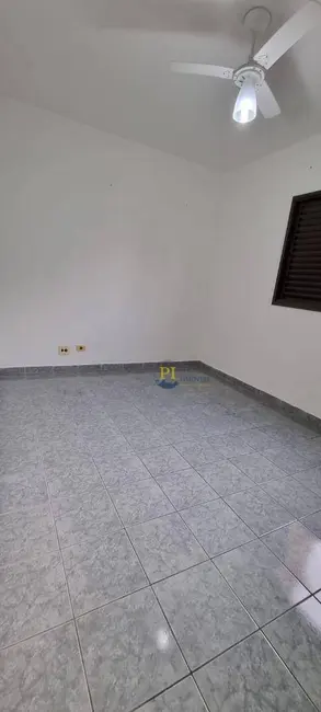 Apartamento com 2 quartos à venda, 75m2 em Ocian, Praia Grande - SP - imagem 4 Foto 4 de Apartamento com 2 quartos à venda, 75m2 em Ocian, Praia Grande - SP