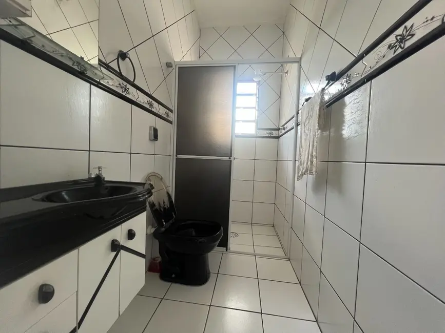 Foto 5 de Casa com 3 quartos à venda, 400m2 em Solemar, Praia Grande - SP