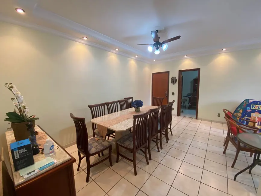Apartamento com 2 quartos à venda, 125m2 em Praia Grande - SP - imagem 5 Foto 5 de Apartamento com 2 quartos à venda, 125m2 em Praia Grande - SP