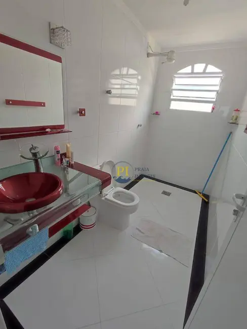 Casa com 4 quartos à venda, 570m2 em Praia Grande - SP - imagem 5 Foto 5 de Casa com 4 quartos à venda, 570m2 em Praia Grande - SP