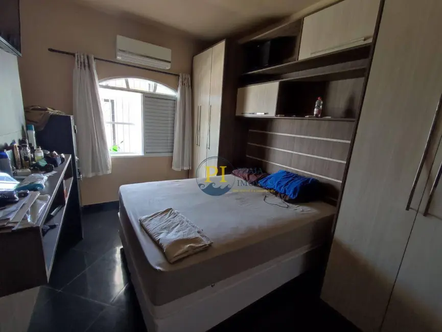 Casa com 4 quartos à venda, 570m2 em Praia Grande - SP - imagem 9 Foto 9 de Casa com 4 quartos à venda, 570m2 em Praia Grande - SP