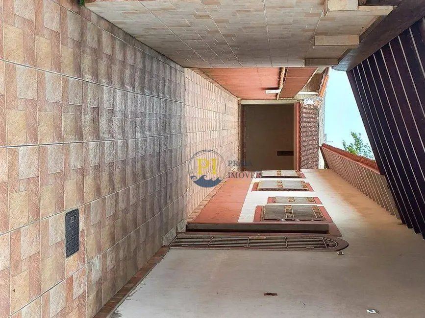 Casa com 2 quartos à venda, 69m2 em Praia Grande - SP - imagem 3 Foto 3 de Casa com 2 quartos à venda, 69m2 em Praia Grande - SP