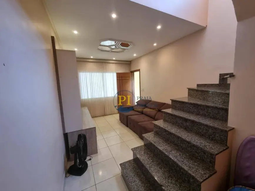 Foto 3 de Casa com 2 quartos à venda, 110m2 em Aviação, Praia Grande - SP