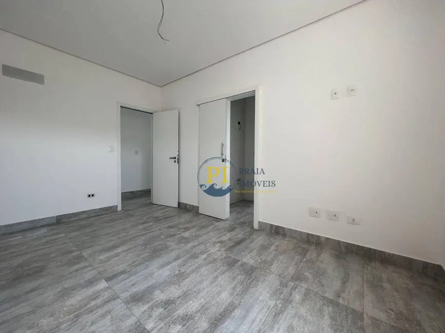 Cobertura com 4 quartos à venda, 345m2 em Canto do Forte, Praia Grande - SP - imagem 4 Foto 4 de Cobertura com 4 quartos à venda, 345m2 em Canto do Forte, Praia Grande - SP
