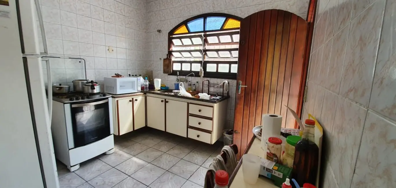 Foto 6 de Casa com 3 quartos à venda, 211m2 em Itanhaem - SP