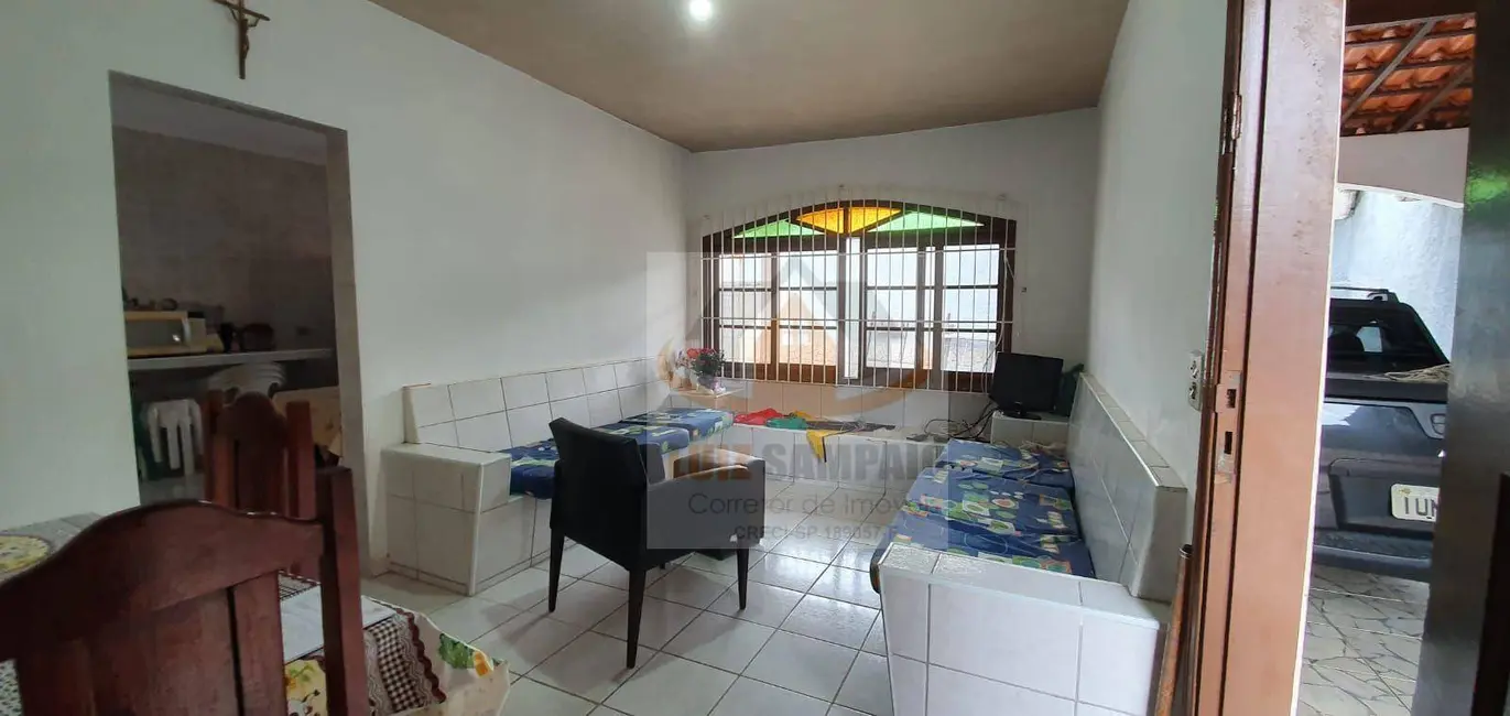 Foto 8 de Casa com 4 quartos à venda, 180m2 em Itanhaem - SP