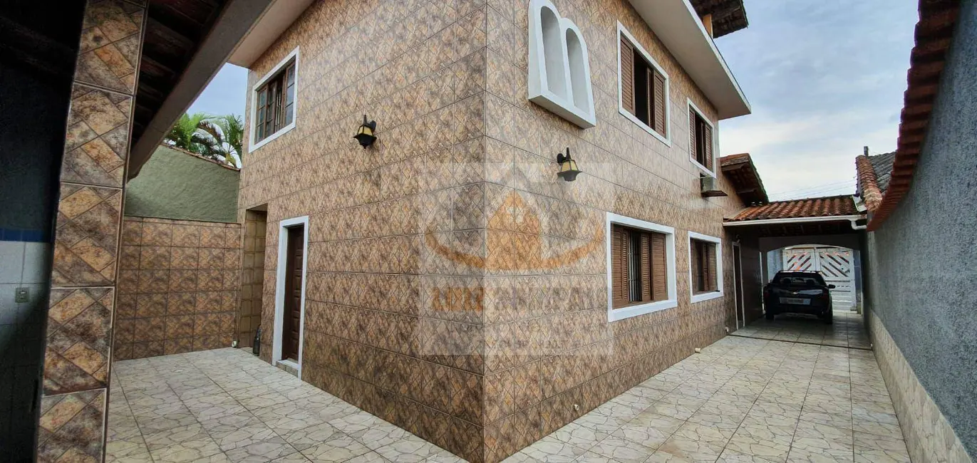 Foto 7 de Casa com 4 quartos à venda, 180m2 em Itanhaem - SP