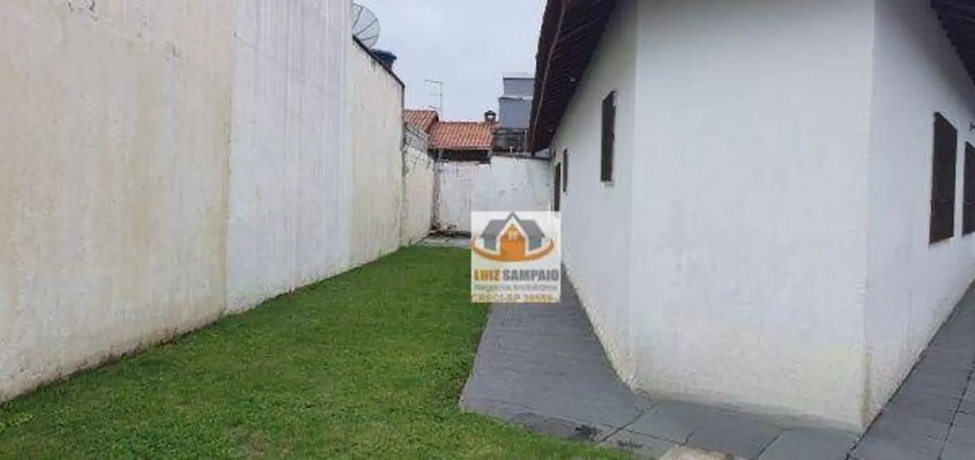Foto 3 de Casa com 3 quartos à venda, 306m2 em Itanhaem - SP