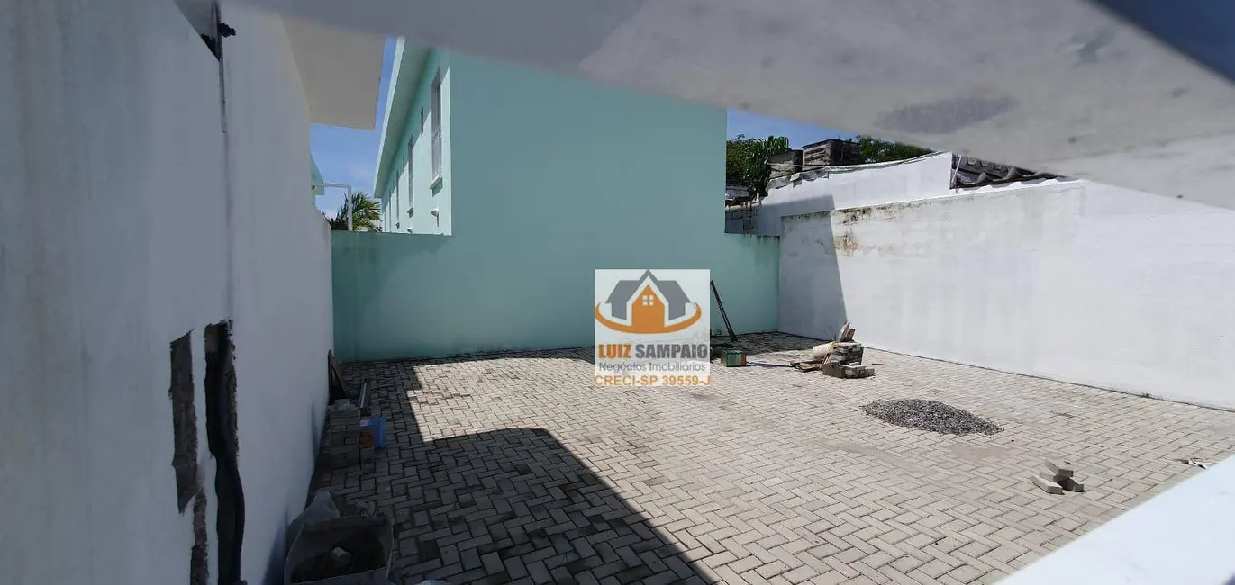 Casa de Condomínio com 2 quartos à venda, 88m2 em Itanhaem - SP - imagem 3 Foto 3 de Casa de Condomínio com 2 quartos à venda, 88m2 em Itanhaem - SP
