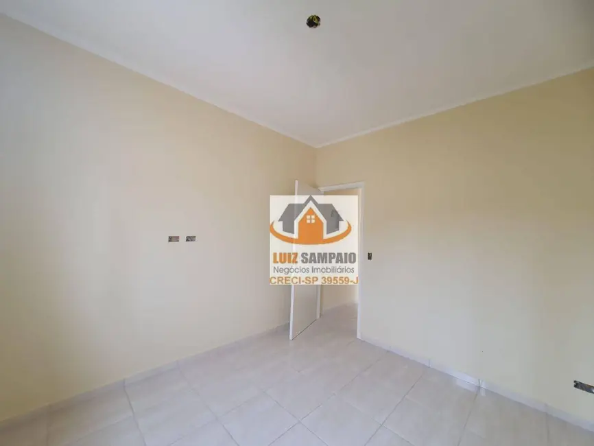 Foto 9 de Casa com 2 quartos à venda, 125m2 em Itanhaem - SP