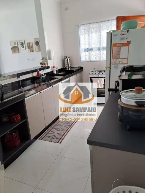 Casa com 2 quartos à venda, 145m2 em Itanhaem - SP - imagem 8 Foto 8 de Casa com 2 quartos à venda, 145m2 em Itanhaem - SP