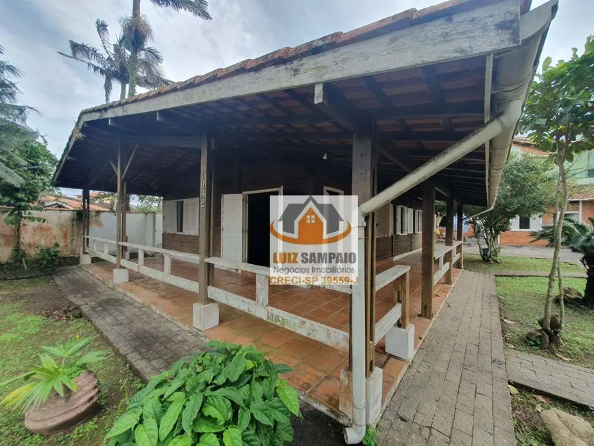 Foto 1 de Casa com 4 quartos à venda e para alugar, 1135m2 em Itanhaem - SP
