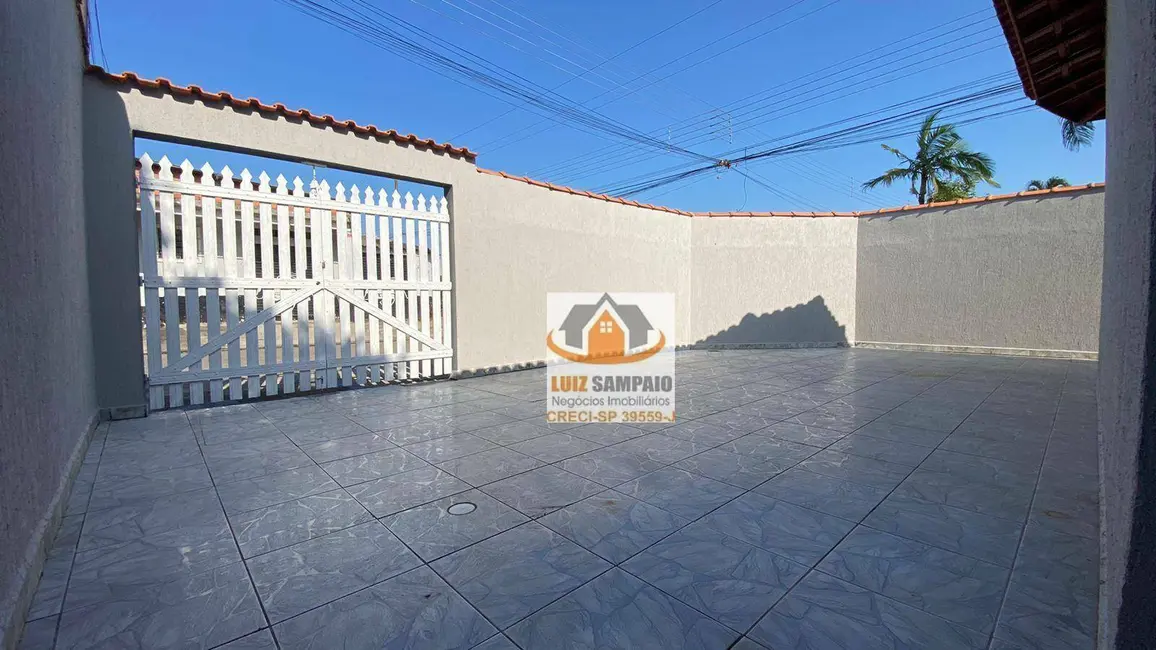 Foto 3 de Casa com 2 quartos à venda, 145m2 em Itanhaem - SP