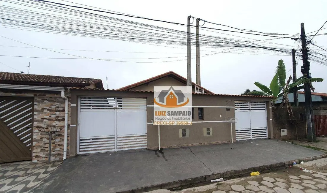 Foto 2 de Casa com 2 quartos à venda, 140m2 em Itanhaem - SP