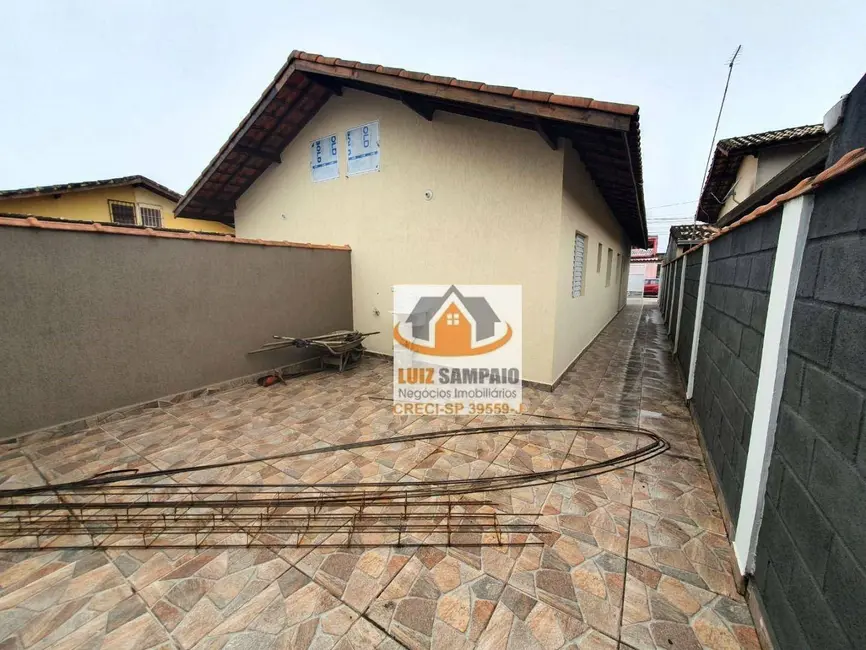 Foto 6 de Casa com 2 quartos à venda, 140m2 em Itanhaem - SP