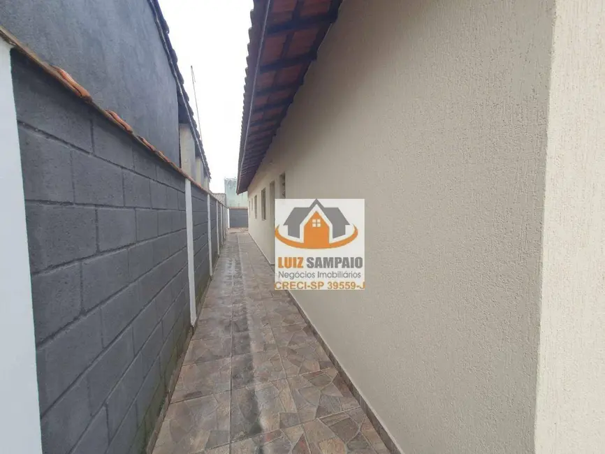 Foto 4 de Casa com 2 quartos à venda, 140m2 em Itanhaem - SP