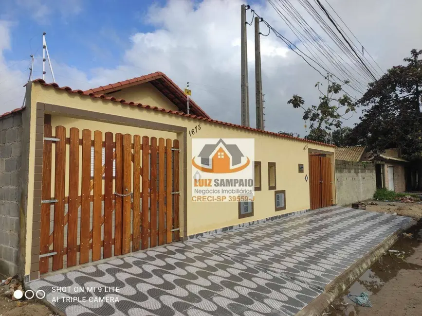 Foto 4 de Casa com 2 quartos à venda, 150m2 em Itanhaem - SP