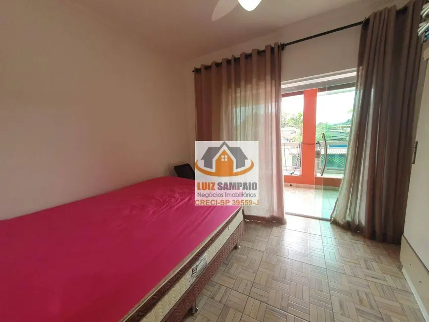 Foto 5 de Sobrado com 4 quartos à venda, 255m2 em Itanhaem - SP