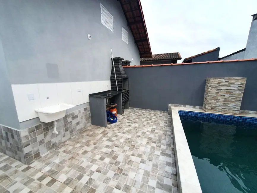Foto 3 de Casa com 2 quartos à venda, 125m2 em Itanhaem - SP