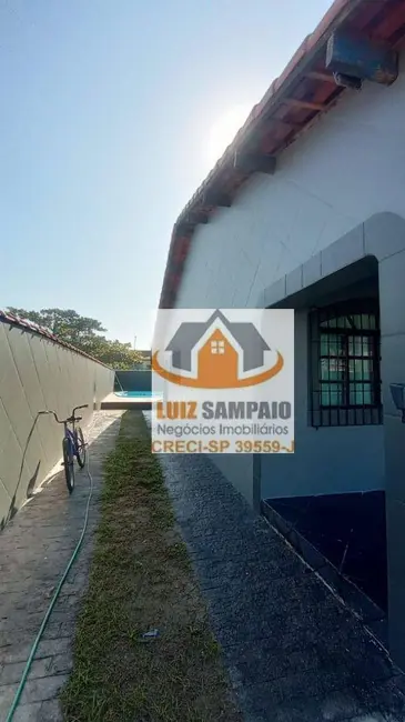 Foto 4 de Casa com 2 quartos à venda, 434m2 em Mongagua - SP