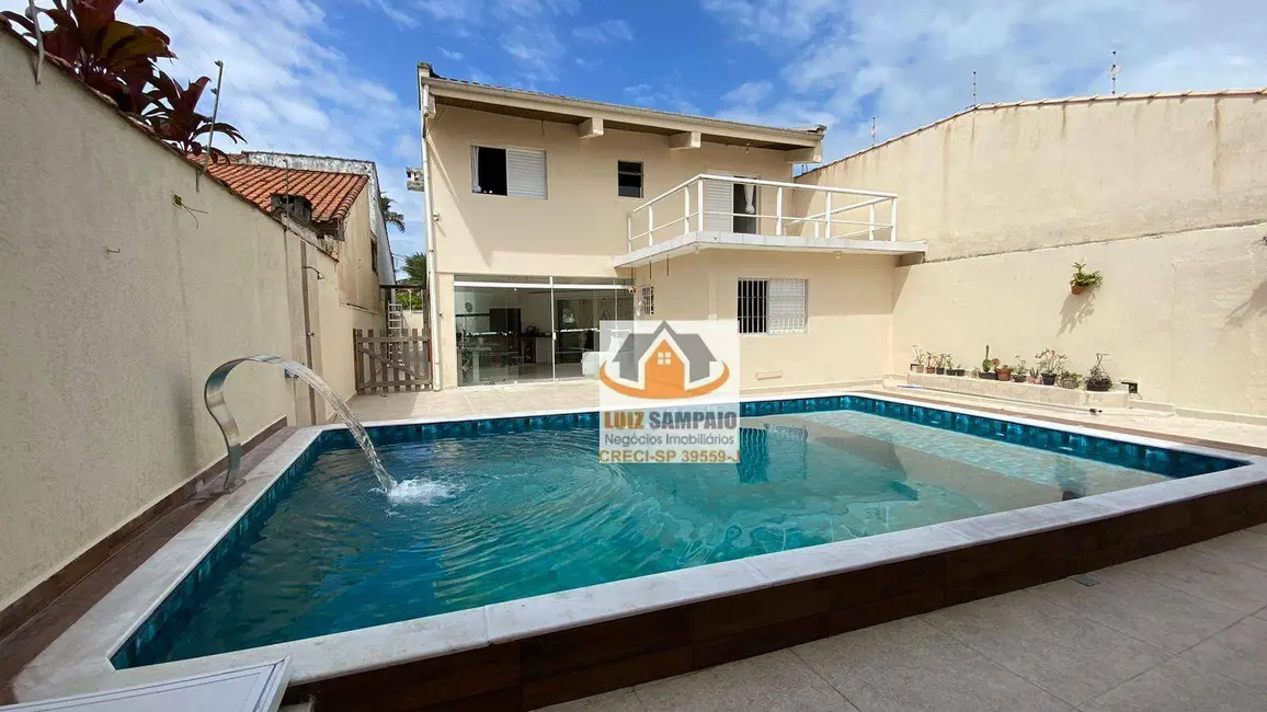 Sobrado com 3 quartos à venda, 380m2 em Itanhaem - SP - imagem 6 Foto 6 de Sobrado com 3 quartos à venda, 380m2 em Itanhaem - SP